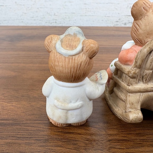 Homco Rocking Chair Bears Papa bear and Grandma Bear and Two Homco Cobble Bears - Picture 7 of 15